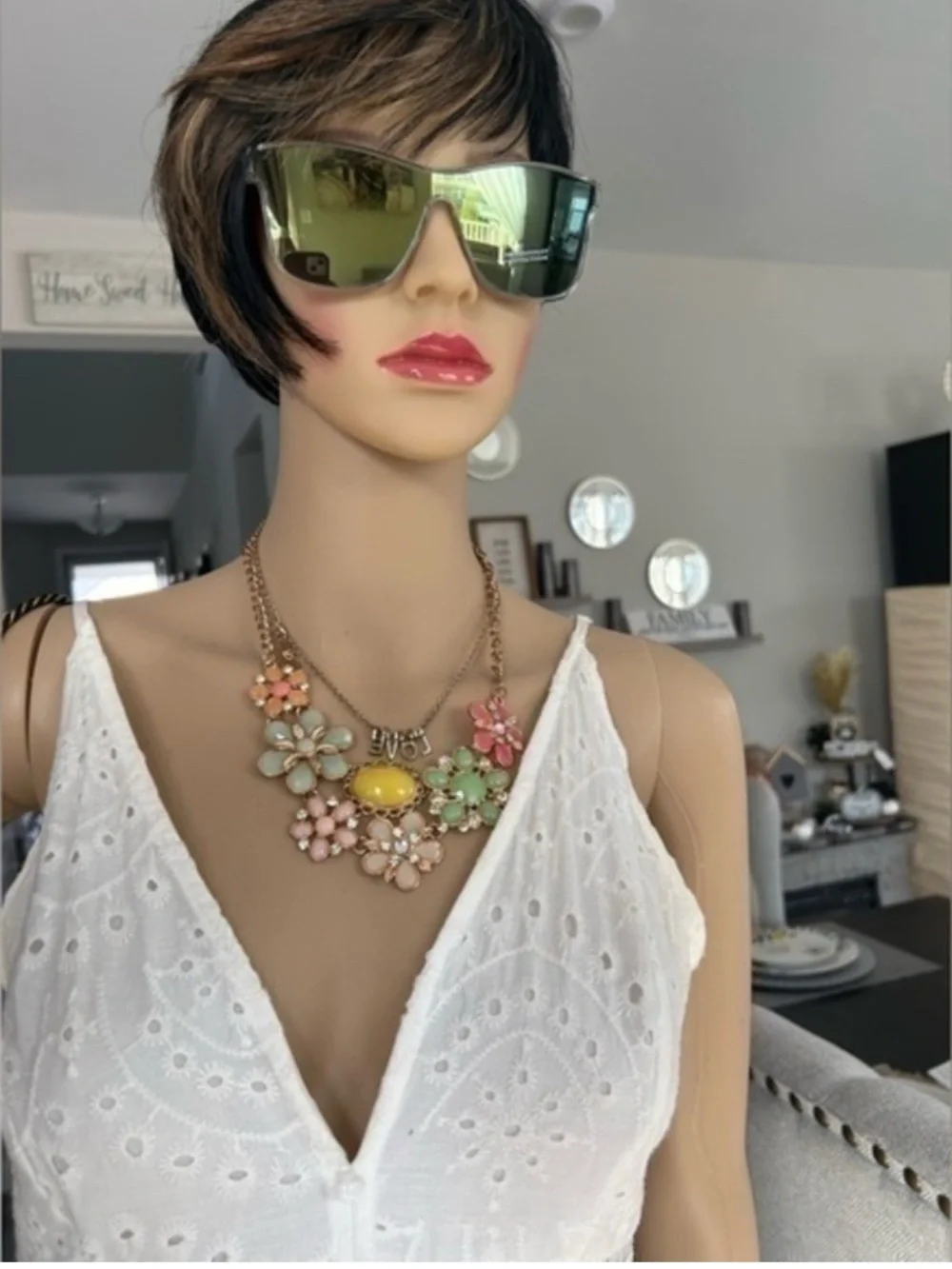 🌸 Mirrored Lens Fashion Sunglasses